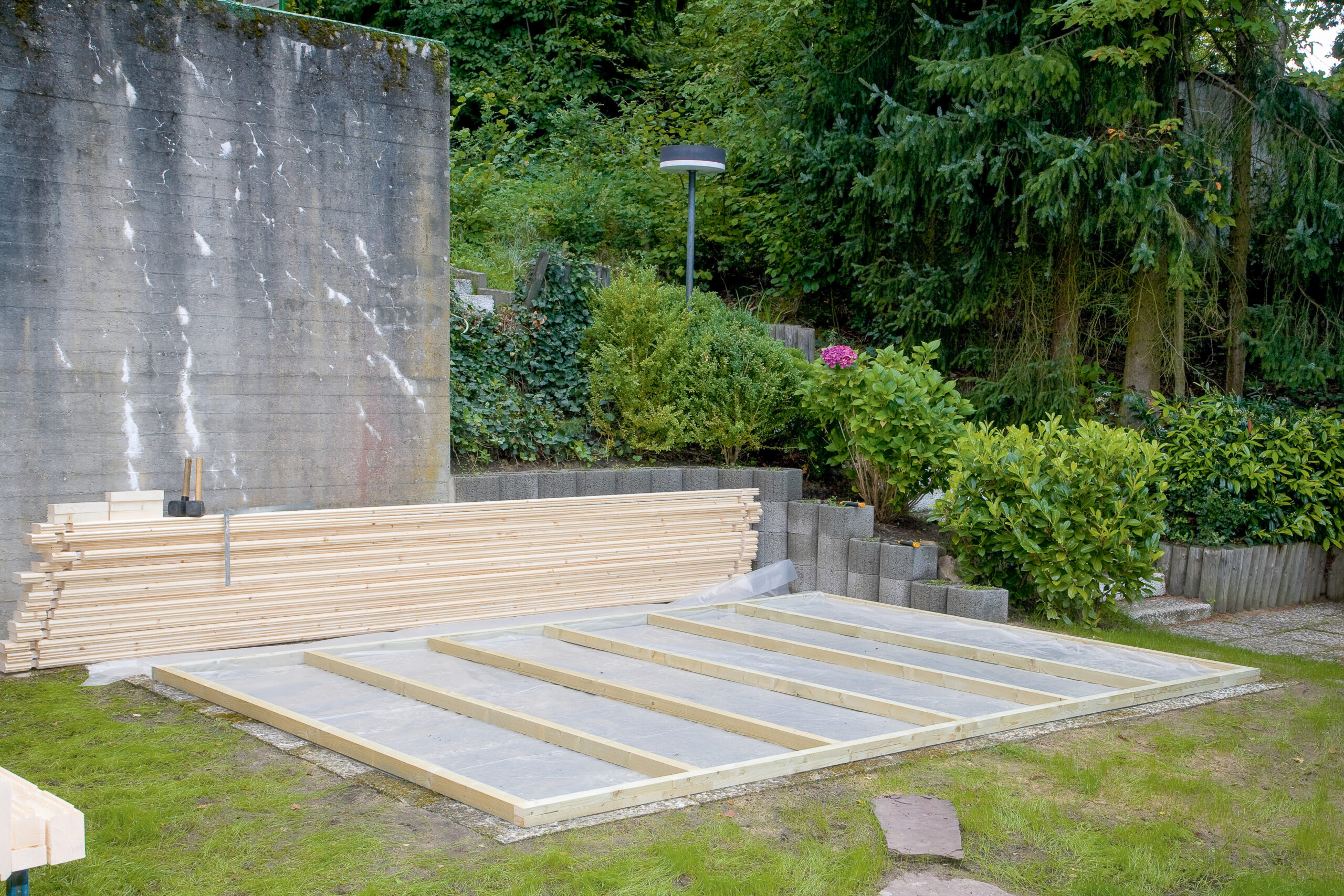 Grundlager eines Gartenhauses