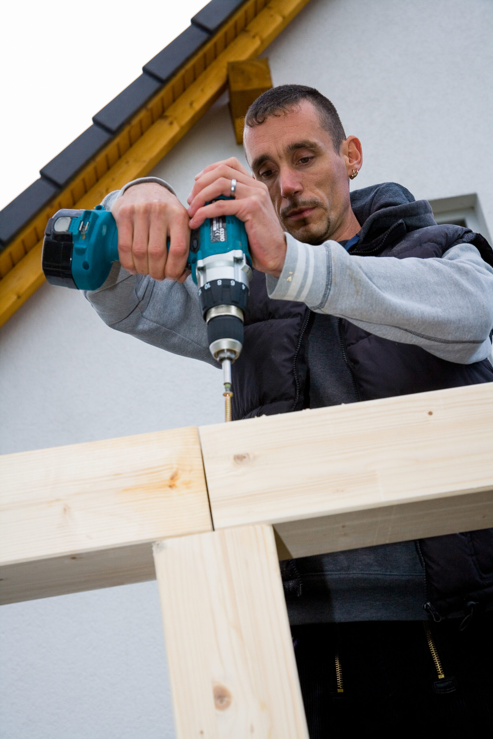 Montage einer Terrassenüberdachung